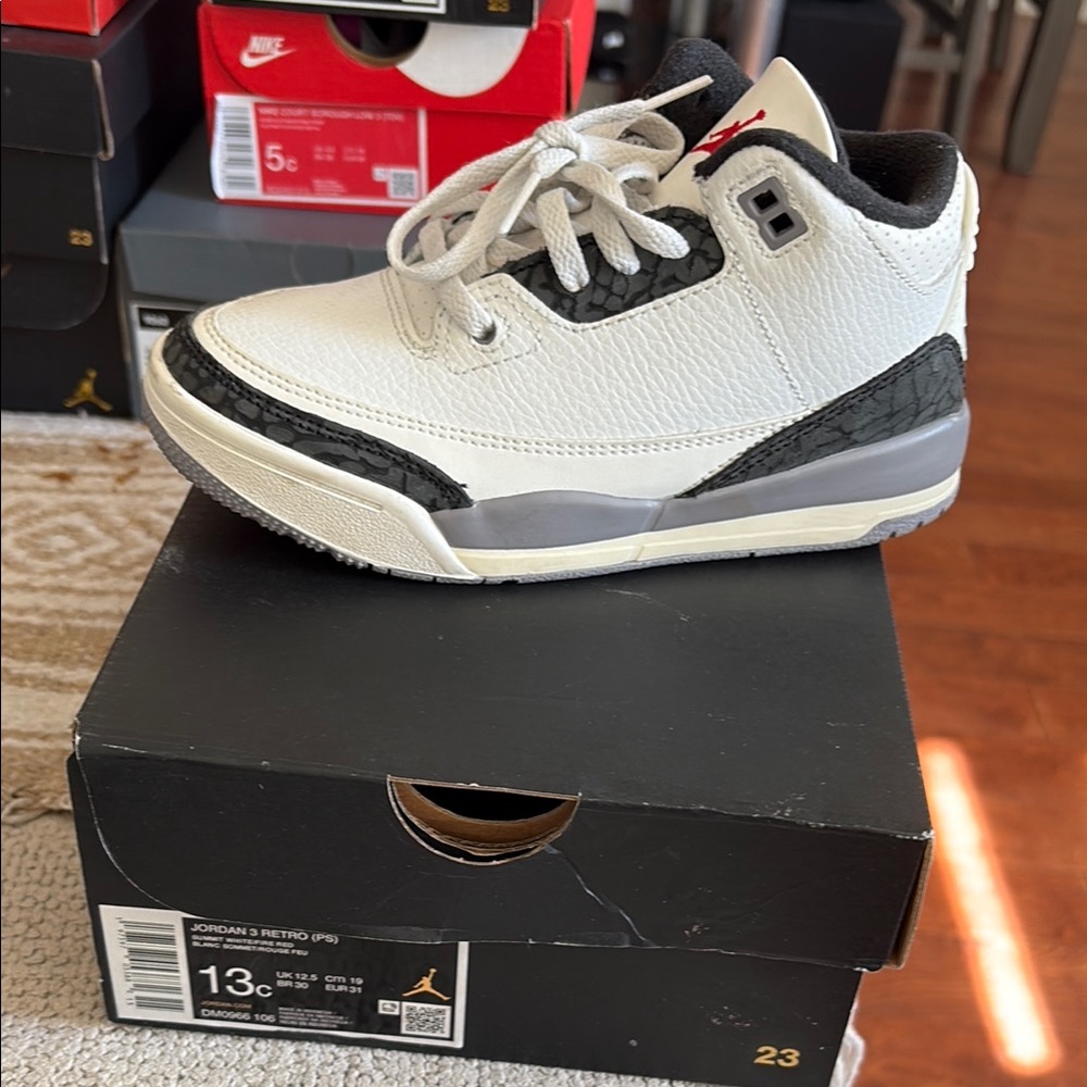 Kids Jordan Retro 3 Sneakers - White and Black